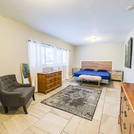Large 6Br, 6 Bath In The City Of Niagara Falls Kültér fotó