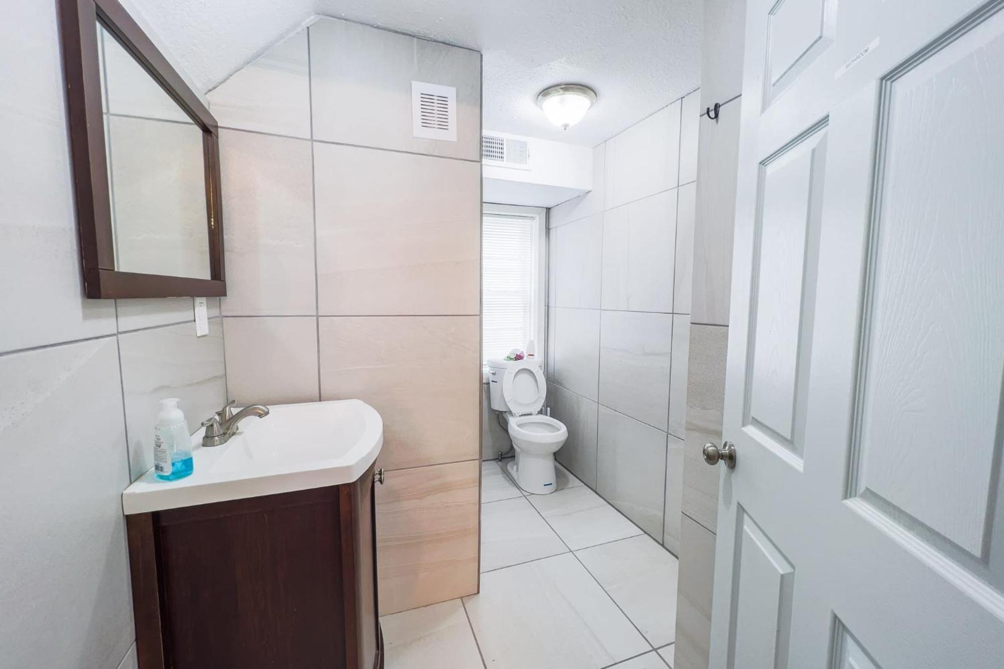 Large 6Br, 6 Bath In The City Of Niagara Falls Kültér fotó