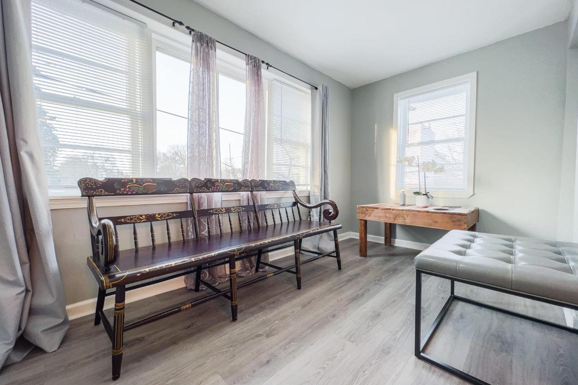 Large 6Br, 6 Bath In The City Of Niagara Falls Kültér fotó